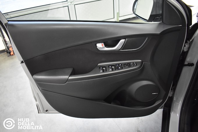 HYUNDAI Kona 1.6 CRDI Hybrid 48V DCT XLine